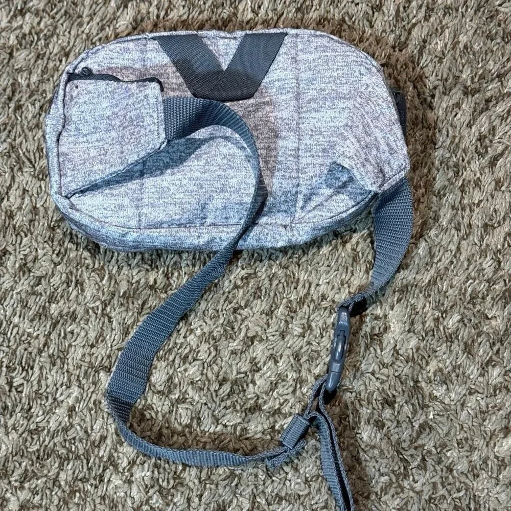 Adidas fanny pack Crossbody‎ Bag Heather Grey